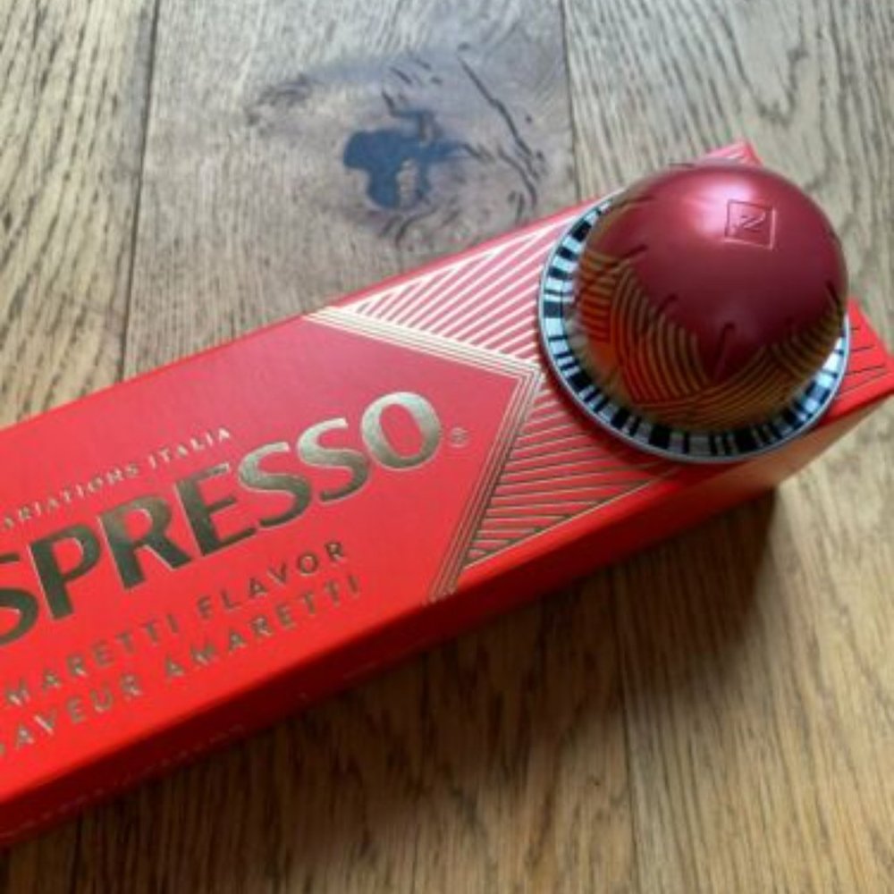 Nespresso Amaretti SleevesHoliday 2020 Vertuoline